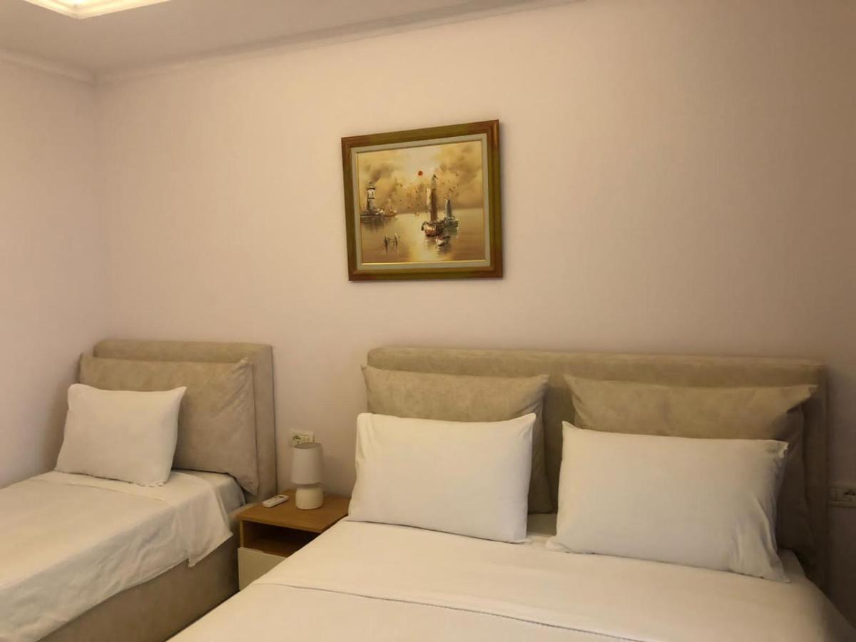 Hotel Kolagji Himare Esterno foto