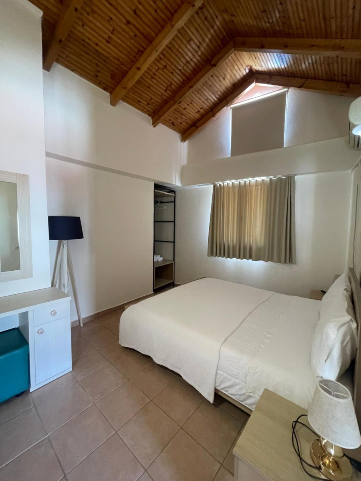 Hotel Kolagji Himare Esterno foto