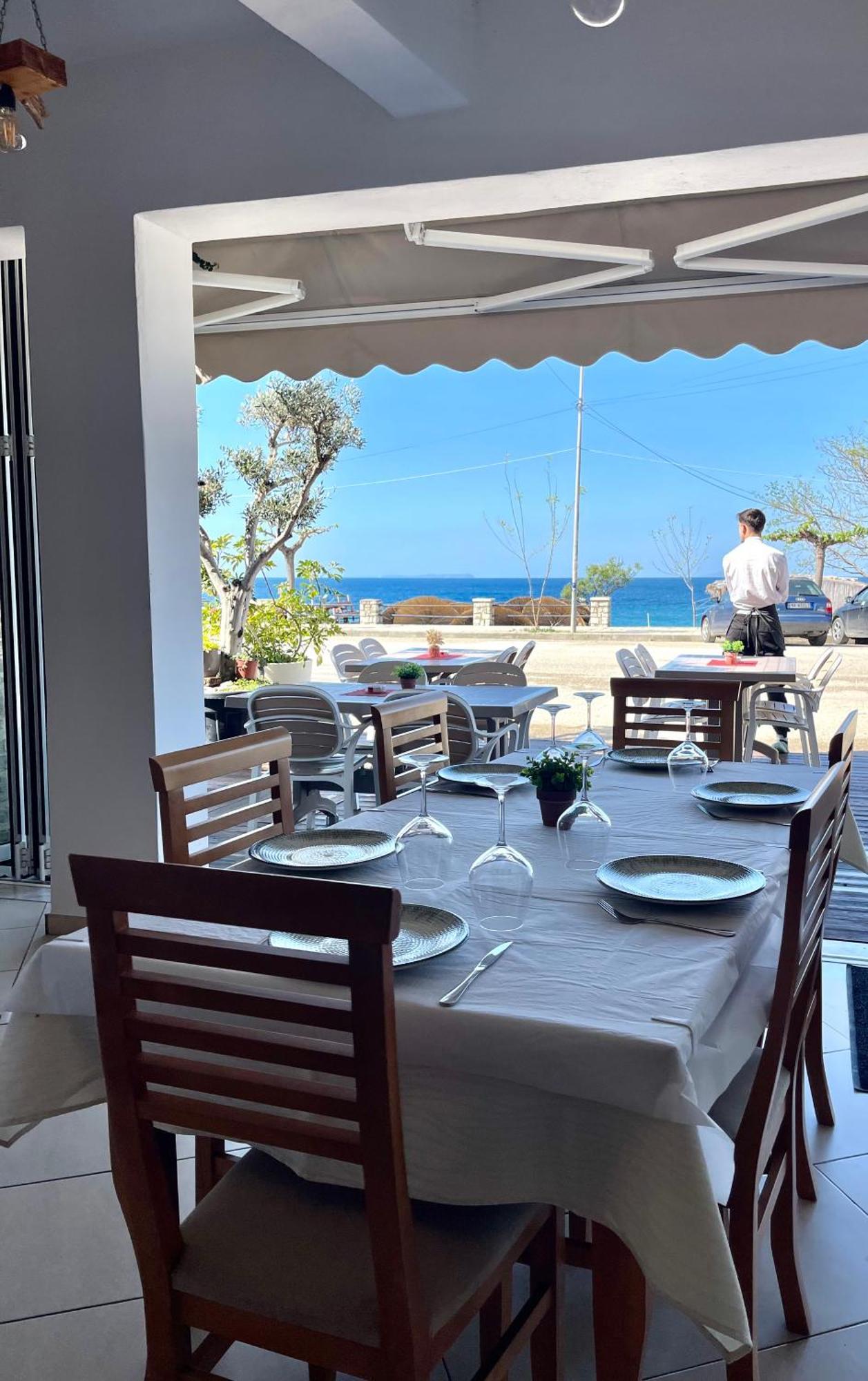 Hotel Kolagji Himare Esterno foto