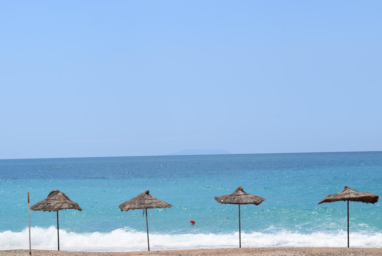 Hotel Kolagji Himare Esterno foto